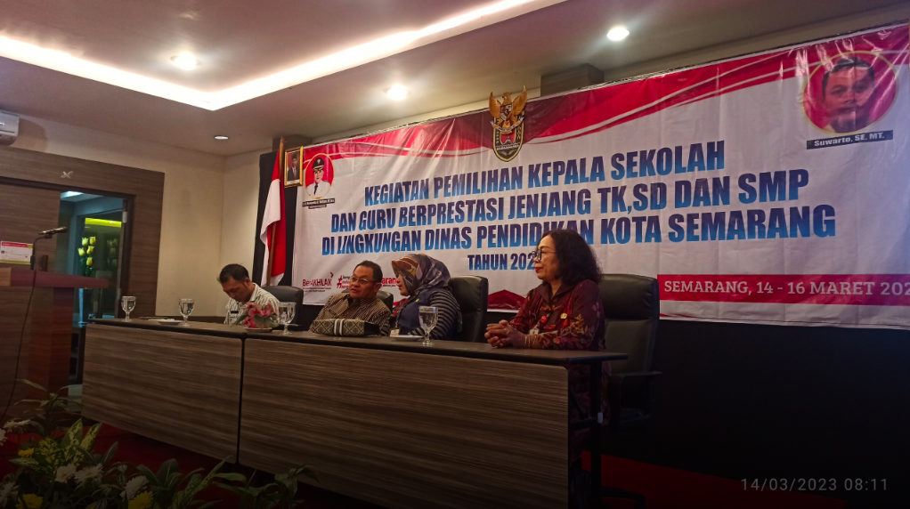 Kepala SMKN 10 Semarang Menjadi Juri Lomba Guru dan Kepala Sekolah Berprestasi Kota Semarang Kepala SMKN 10 Semarang Menjadi Juri Lomba Guru dan Kepala Sekolah Berprestasi Kota Semarang