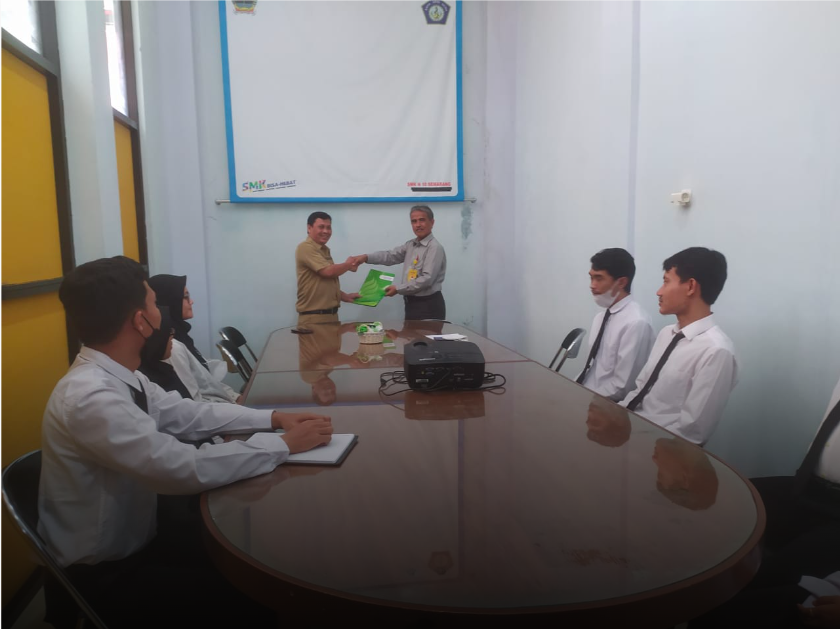 Penerjunan PPL PPG Prajabatan UNNES Tahap 2 di SMK Negeri 10 Semarang Penerjunan PPL PPG Prajabatan UNNES Tahap 2 di SMK Negeri 10 Semarang
