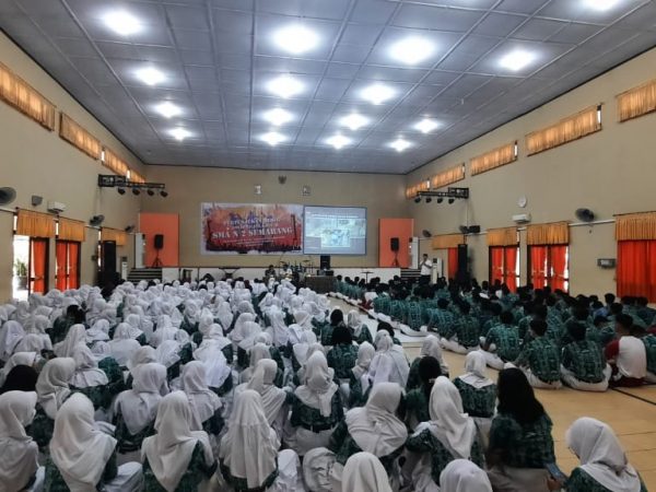 Sosialisasi Intoleransi-Radikalisme Densus 88 Mabes Polri di SMAN 2 Semarang
