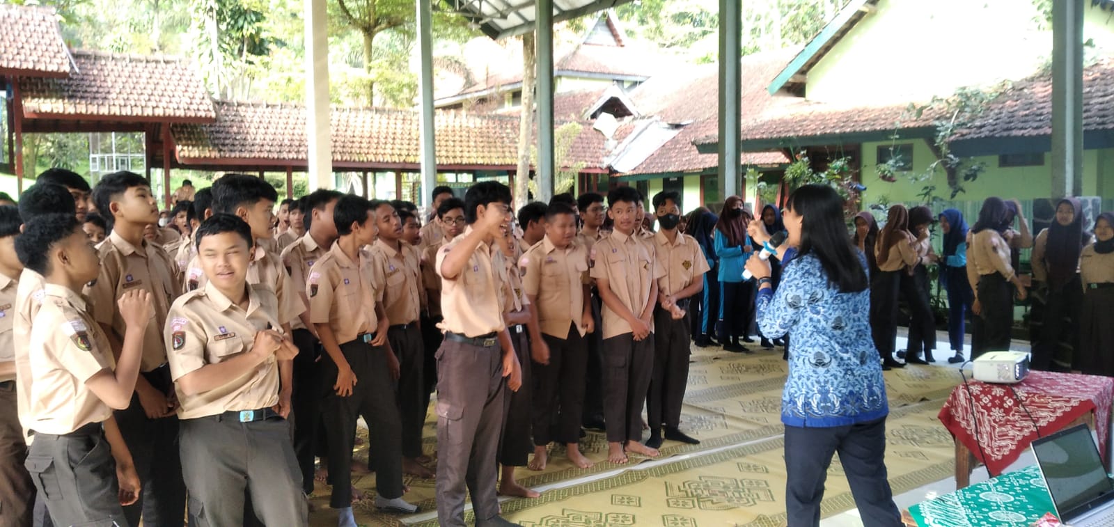 Roadshow SMKN 1 Tuntang Disambut Meriah SMPN 7 Salatiga
