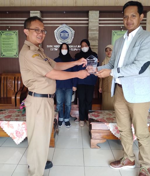 Alumni SMKN 7 Semarang Terbang ke Jerman Alumni SMKN 7 Semarang Terbang ke Jerman