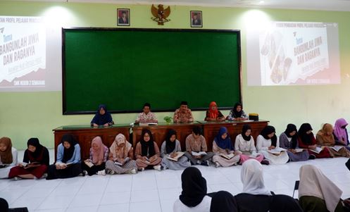 SMKN 2 Semarang Gelar Khotmil Qur'an Sebagai Implementasi Kegiatan P5