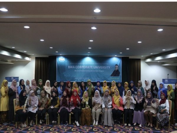 SMAN 16 Semarang Ikuti Training Effective Coaching 2023  “Tanggapi dengan Empati”