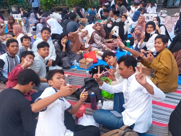Serba Serbi Persiapan Idul Fitri: Dari Mudik Hingga SNBT Serba Serbi Persiapan Idul Fitri: Dari Mudik Hingga SNBT