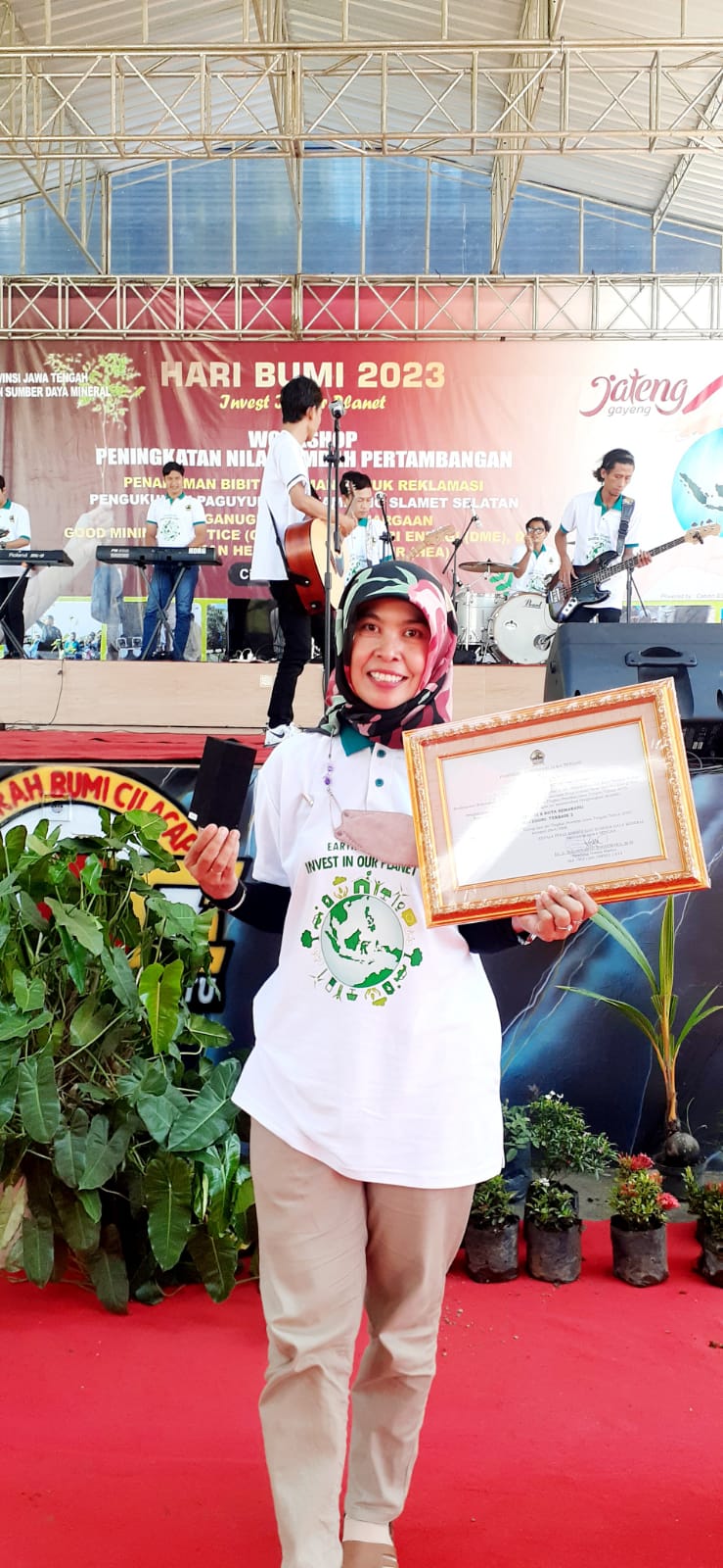 SMA N 8 SEMARANG Juara 2 Sekolah Hemat Energi Tingkat Jawa Tengah