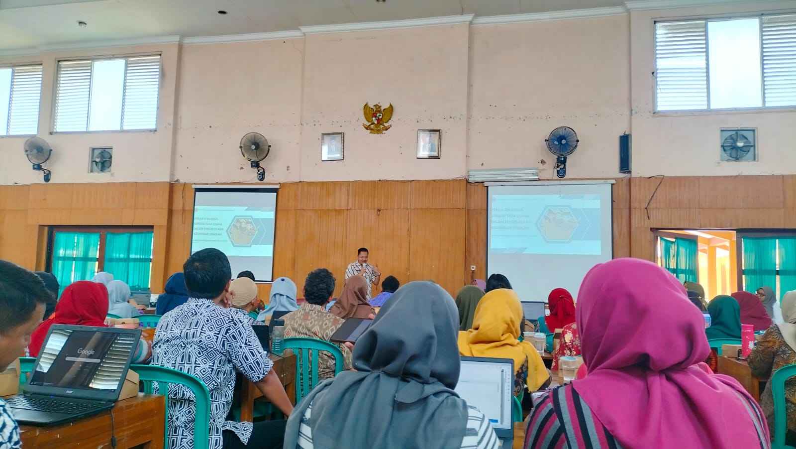 SMKN 10 Semarang Ikut Sosialisasi dan Bimbingan Teknis Akuntabilitas Pengelolaan Rekening Sekolah