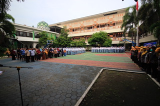 Pelepasan Peserta Didik Kelas XII Sederhana Namun Penuh Makna Pelepasan Peserta Didik Kelas XII Sederhana Namun Penuh Makna