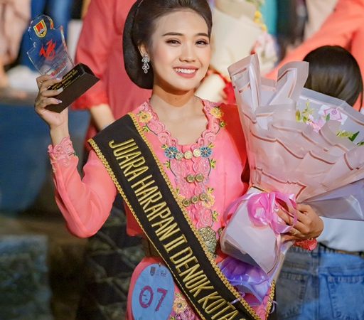 Siswi SMKN 6 Semarang Terpilih Sebagai Juara Harapan 2 Denok Kenang Semarang Tahun 2023 Siswi SMKN 6 Semarang Terpilih Sebagai Juara Harapan 2 Denok Kenang Semarang Tahun 2023
