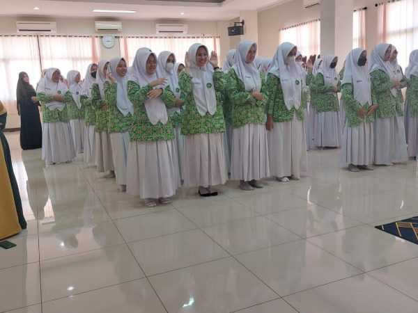 SMAHA Adakan Pelatihan Sholat