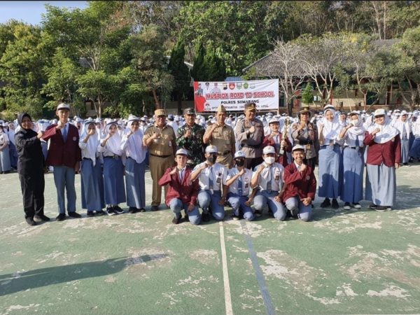 Muspida Road to SMAN 1 Tuntang : Disiplin dan Berilmu adalah Bekal di Masa Depan Muspida Road to SMAN 1 Tuntang : Disiplin dan Berilmu adalah Bekal di Masa Depan