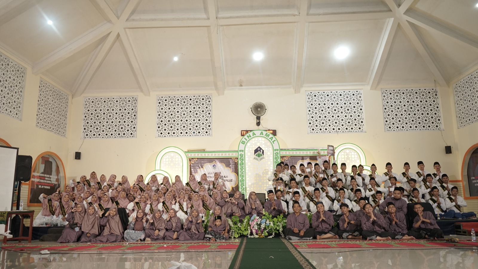 SMA IT Bina Amal Gelar Wisuda Tahfidz Qur’an 30 Juz