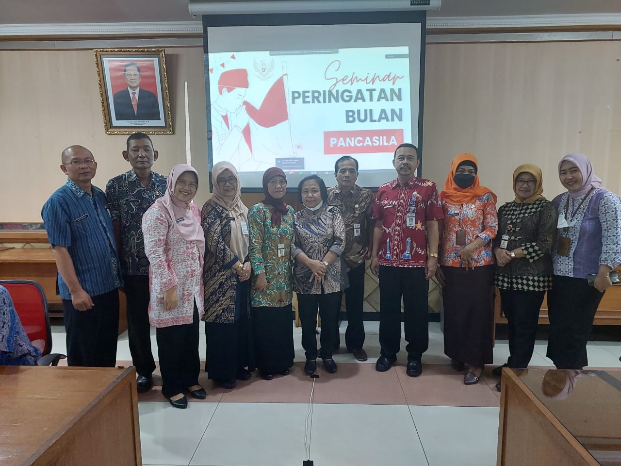 Guru PPKN SMAN 14 Semarang Hadiri Kegiatan Peringatan Bulan Pancasila