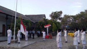 SMK Negeri 10 Semarang Laksanakan Upacara Peringatan Hari Lahir Pancasila