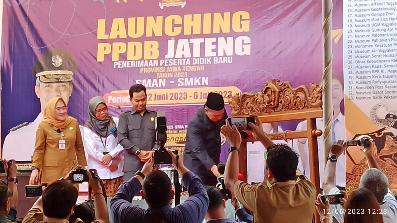 SMKN 10 Semarang Hadiri Launching Aplikasi PPDB Oleh Wagub Jateng