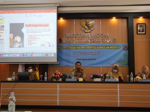 SMAN 11 Semarang Adakan Workshop Penguatan Implementasi Kurikulum Merdeka