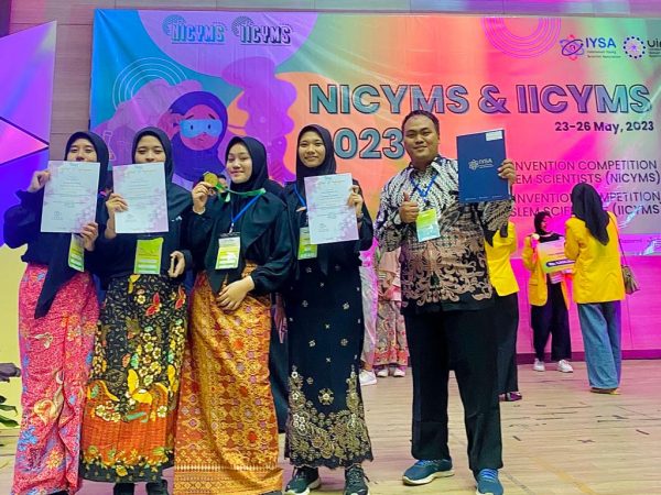 Siswa SMA IT Bina Amal Raih Emas & Perak Ajang NICYMS