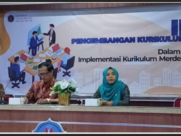 IHT Pengembangan Kurikulum KOSP