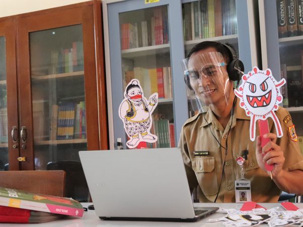 Kembangkan Kreatifitas Siswa Melalui Media Wayang Biologi