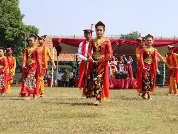Gelar Karya P5 SMAN 11 Semarang, Bergerak Serentak Wujudkan Merdeka Belajar Gelar Karya P5 SMAN 11 Semarang, Bergerak Serentak Wujudkan Merdeka Belajar