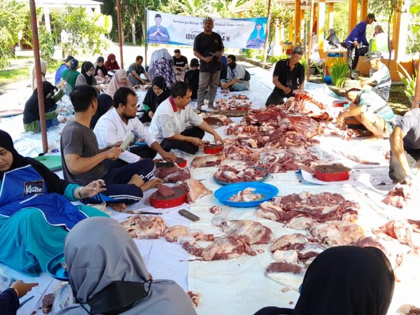Yayasan Wakaf Bina Amal Distribusikan 935 Paket Daging Kurban Dalam Idul Adha 1444H