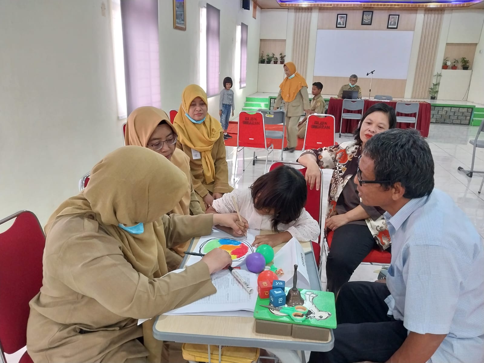 1 Day Service PPDB Hari Pertama SLBN Ungaran
