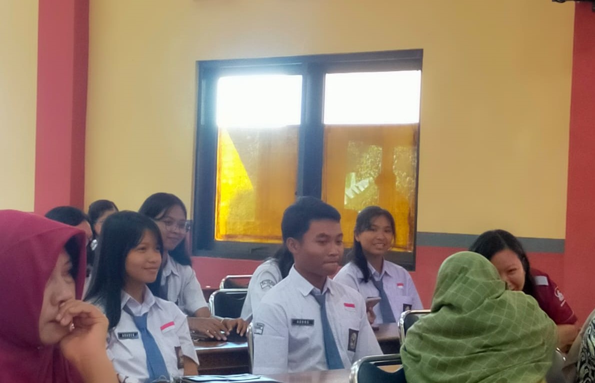 SMK Kanisius Ungaran bersinergi Melestarikan Kearifan Lokal dengan Mengikuti Lokakarya Mendongeng