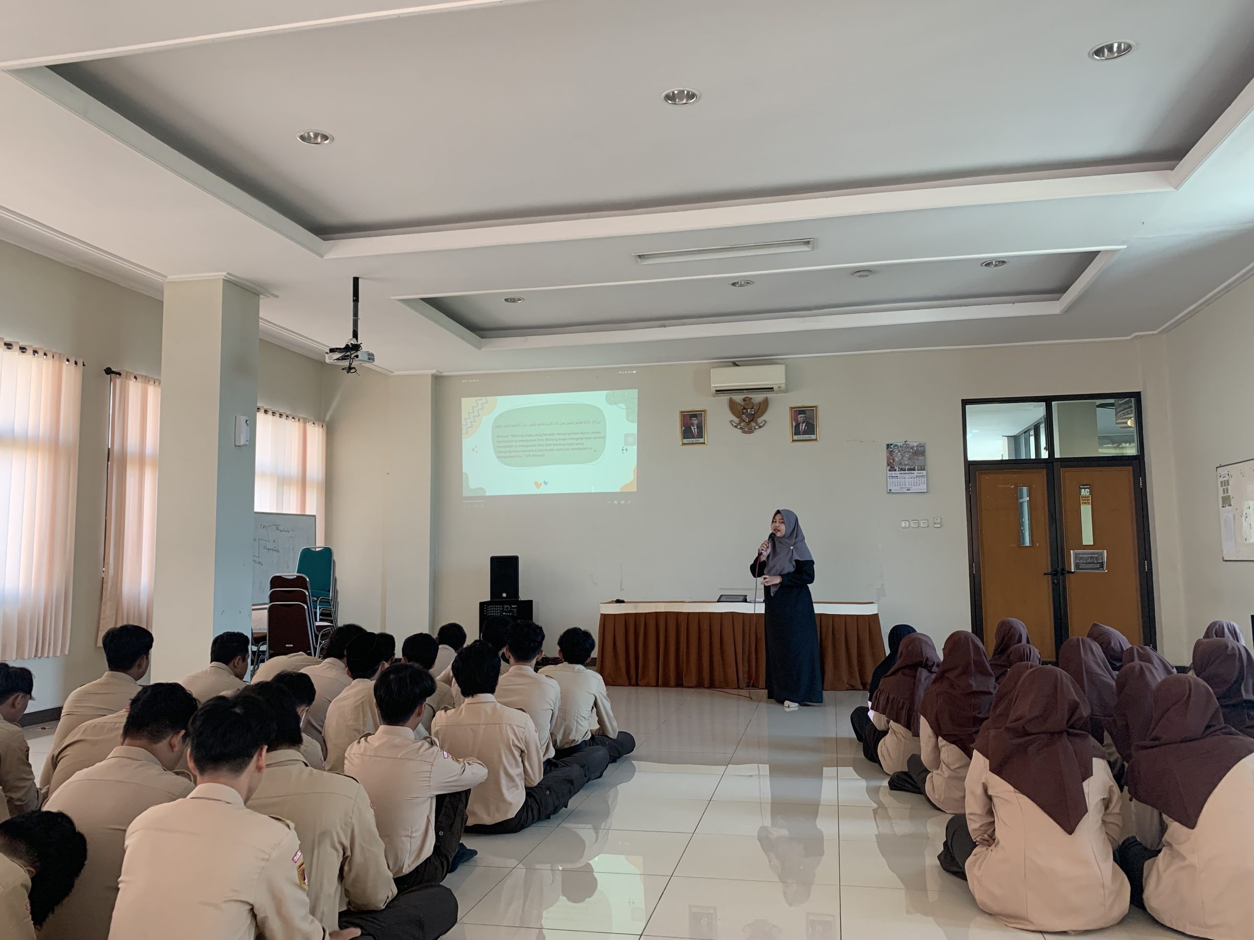 Halau Gabut dengan Sosialisasi Studi Lanjut