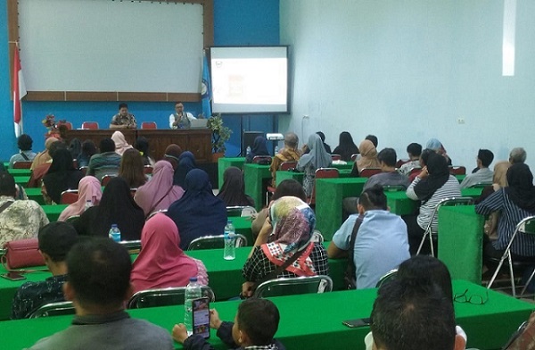 SMK Negeri 10 Semarang Melaksanakan Sosialisasi IKM: "Mengapa Kurikulum Perlu Berubah?", kepada Orangtua Siswa