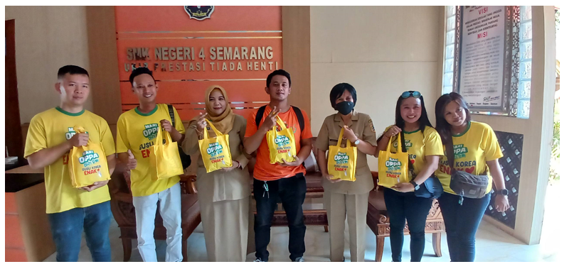 PT Marifood  Gelar Minum Gratis Bersama SMKN 4 Semarang
