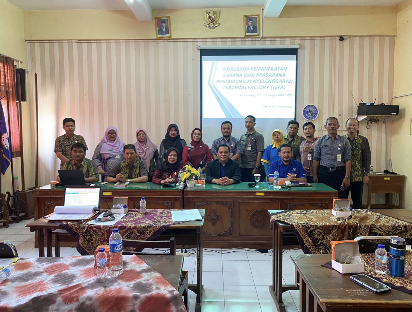Sambangi SMKN 3 Semarang! By.U Layanan Selular Prabayar Digital End-to-End Pertama di Indonesia