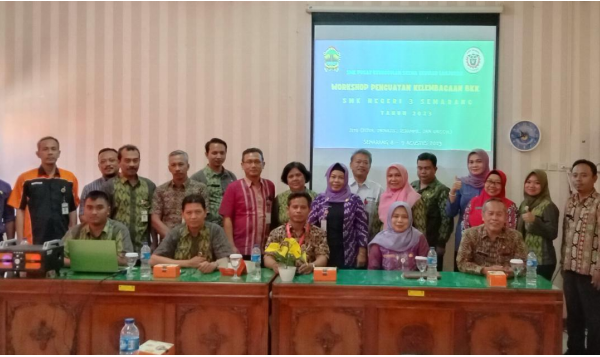 Workshop Penguatan Kelembagaan BKK SMKN 3 Semarang