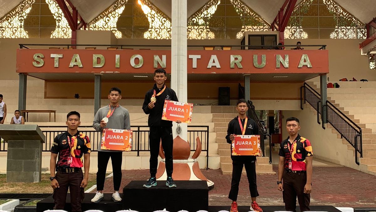 Ferdiansyah, Siswa SMAN 11 Semarang Podium Utama Lari Nomor 400m-Porsimaptar AKPOL XXIII Ferdiansyah, Siswa SMAN 11 Semarang Podium Utama Lari Nomor 400m-Porsimaptar AKPOL XXIII