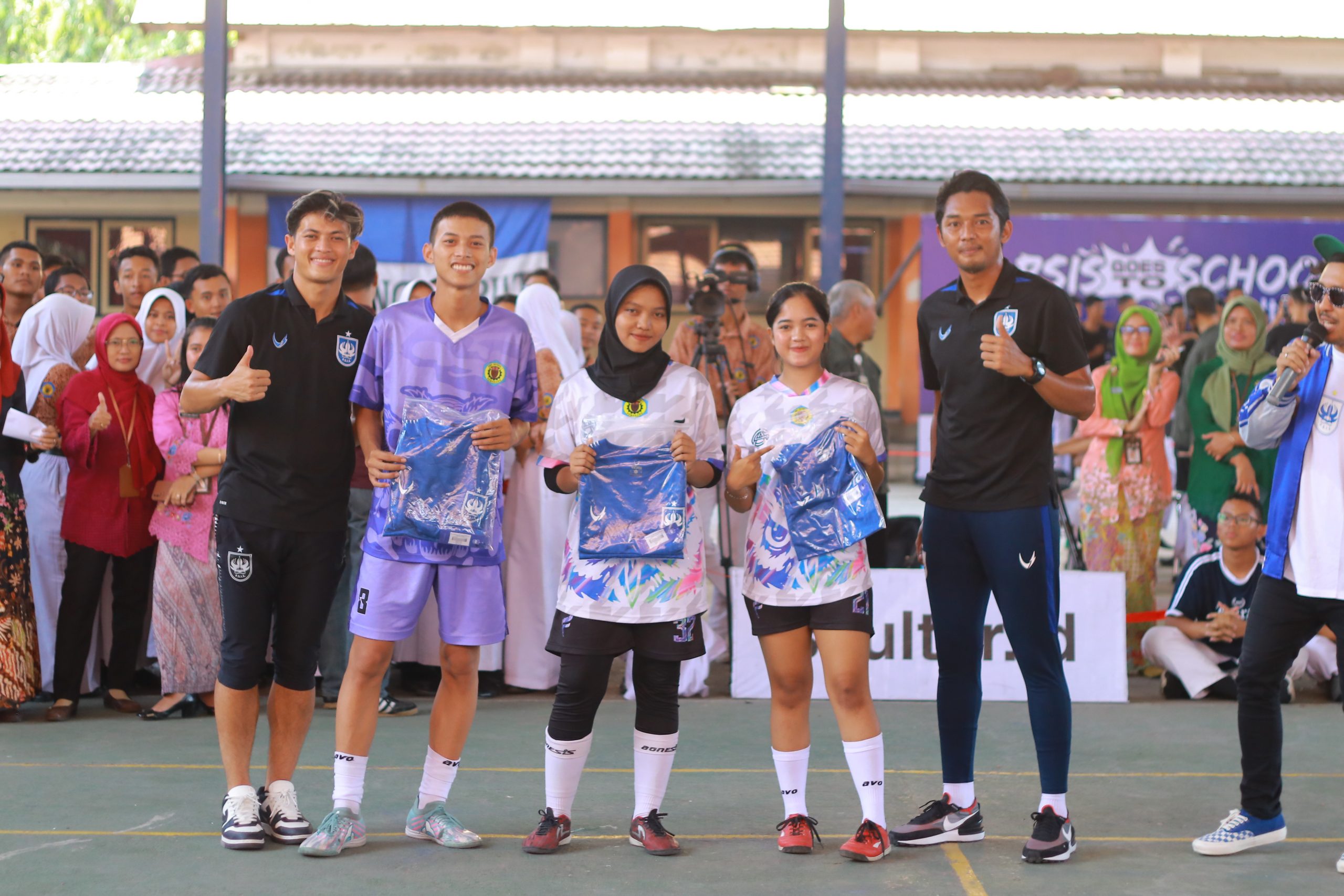 PSIS Goes to Schools di SMKN 1 Semarang