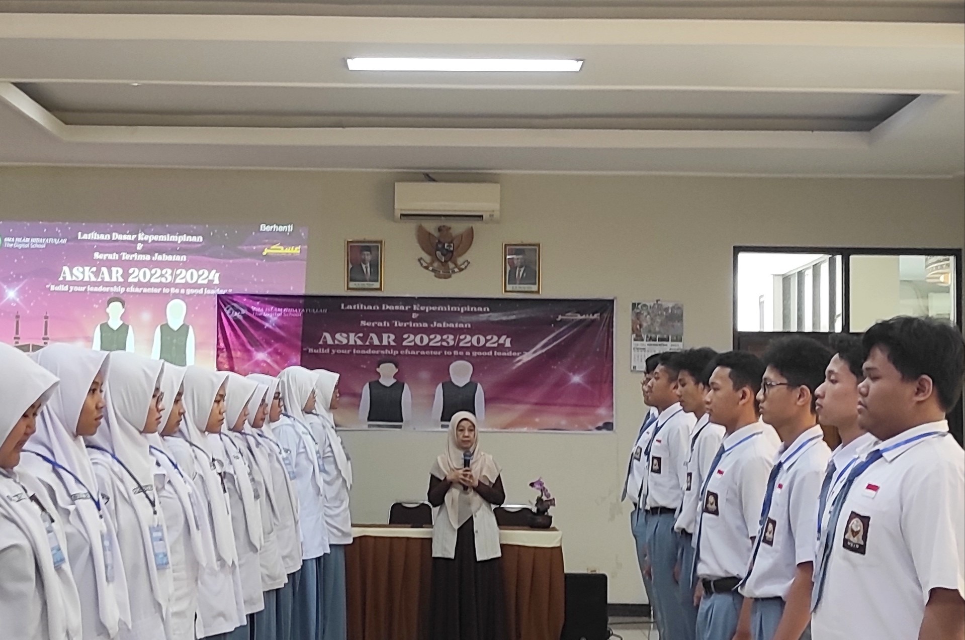 Disiplin VS Keras Disiplin VS Keras