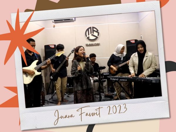 SMANSE Band (Eleven Record) Raih Juara Favorit SENIFT UNNES 2023 SMANSE Band (Eleven Record) Raih Juara Favorit SENIFT UNNES 2023