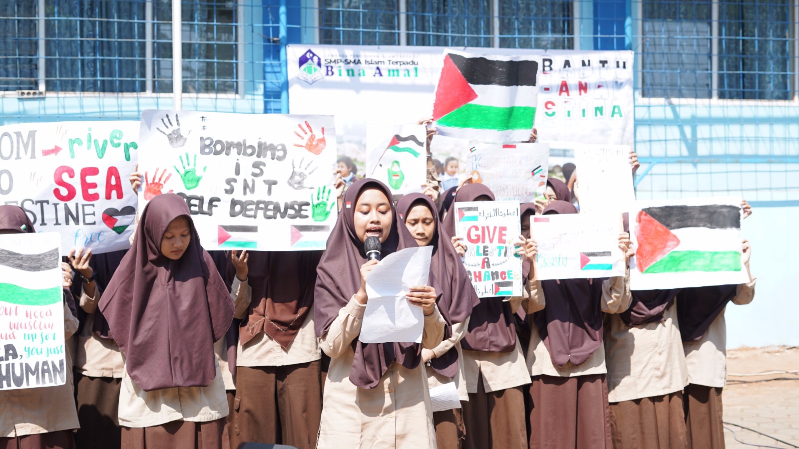 Bentuk Kepedulian kepada Sesama, Pelajar SMIT Bina Amal Galang Dana Kemanusiaan untuk Warga Palestina
