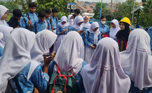 Pelajari Rekayasa Teknologi Air, Siswa SMAN 14 Berkunjung ke Perumda Air Minum Tirta Moedal Semarang