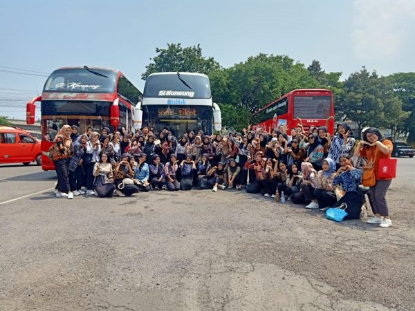 Praktik Guiding Semarang City Tour SMKN 2 Semarang