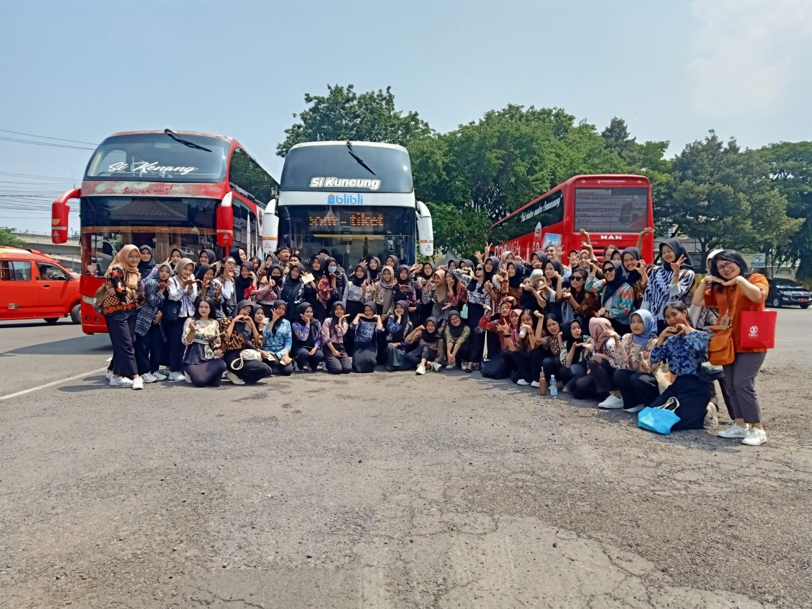 Praktik Guiding Semarang City Tour SMKN 2 Semarang