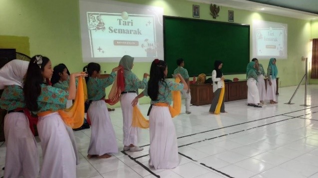 Tari Kolosal Geol Denok Khas SMKN 2 Semarang