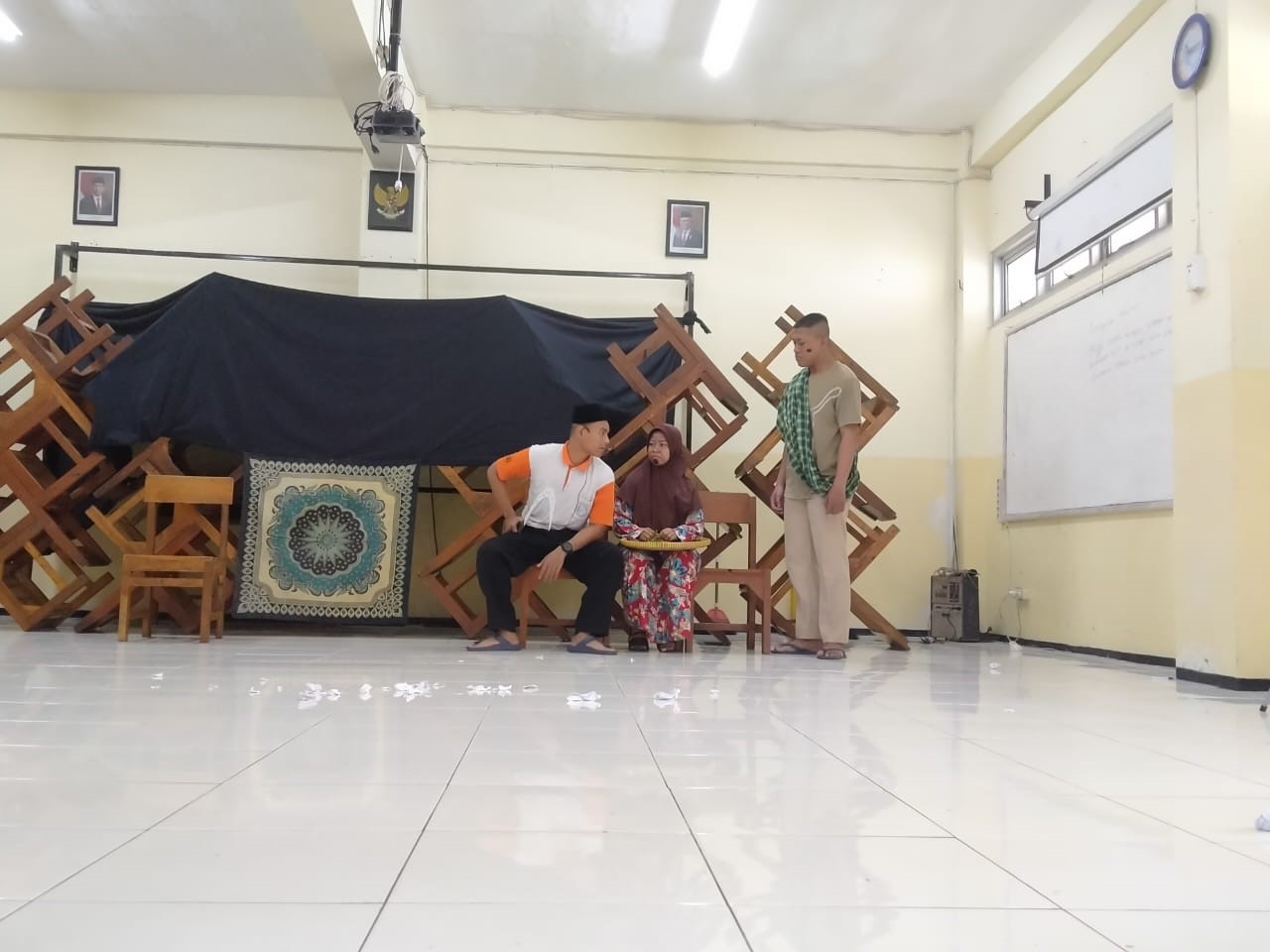 Pementasan Drama Sebagai Pembentukan Karakter Taruna SMK Akpelni Semarang