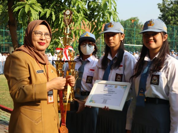 3 Siswa SMANSE Raih Juara Harapan 2 Lomba Senam Kreasi Piala Ibu Negara RI Tingkat Nasional 2023 3 Siswa SMANSE Raih Juara Harapan 2 Lomba Senam Kreasi Piala Ibu Negara RI Tingkat Nasional 2023