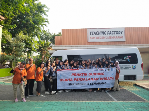 Praktik Guiding SMKN 2 Semarang