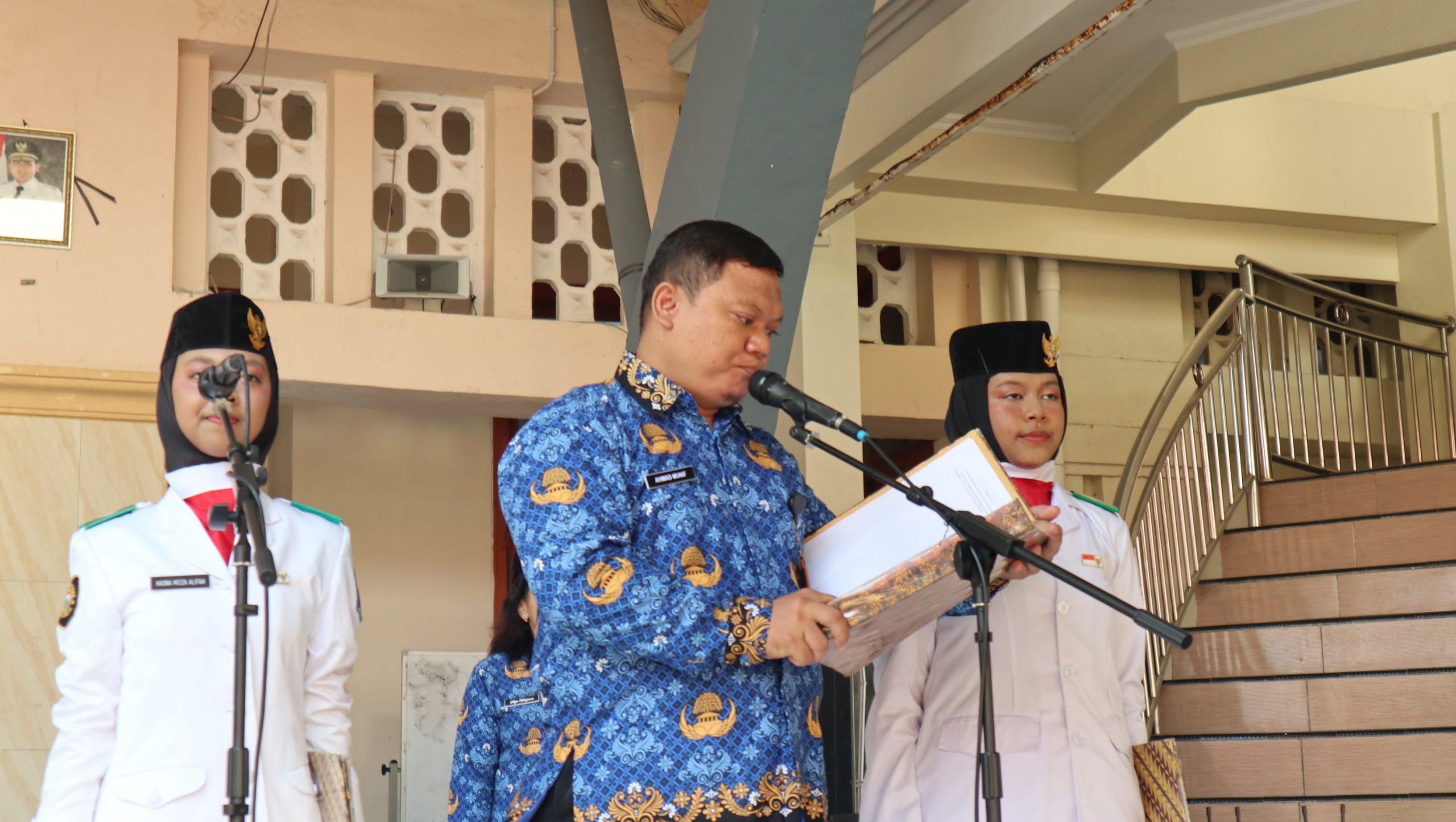 Pesan Pahlawan Upacara 10 November 2023 di SMAN 5 Semarang