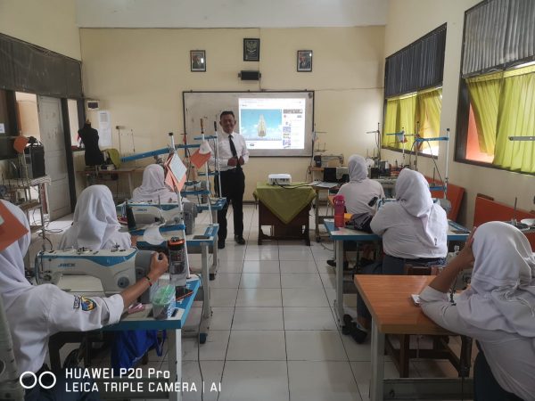 Menelusuri Keunikan Pembelajaran Bahasa Jawa: Melibatkan Budaya & Tradisi Dalam Setiap Kata
