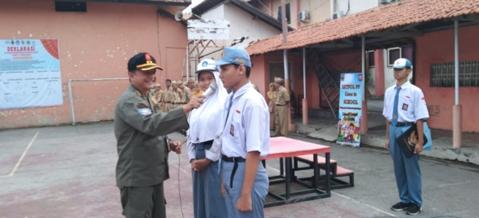 Satpol PP Goes to SMK Negeri 3 Semarang Satpol PP Goes to SMK Negeri 3 Semarang