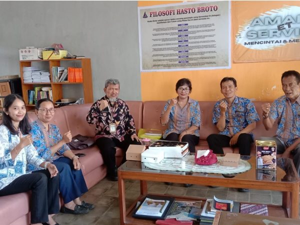 SMA Kanisius Ambarawa Melaksanakan PKKS
