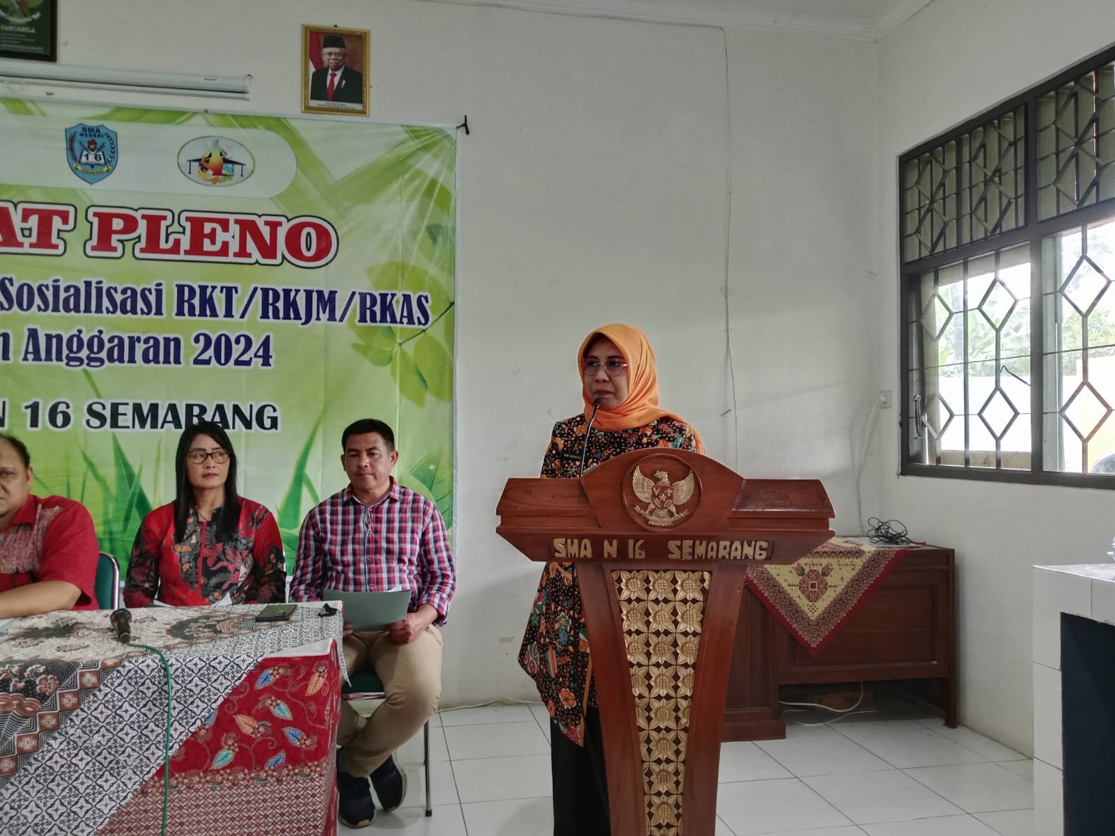 Review dan Sosialisasi RKT/RKJM/RKAS SMA N 16 Semarang Tahun Anggaran 2024 Review dan Sosialisasi RKT/RKJM/RKAS SMA N 16 Semarang Tahun Anggaran 2024