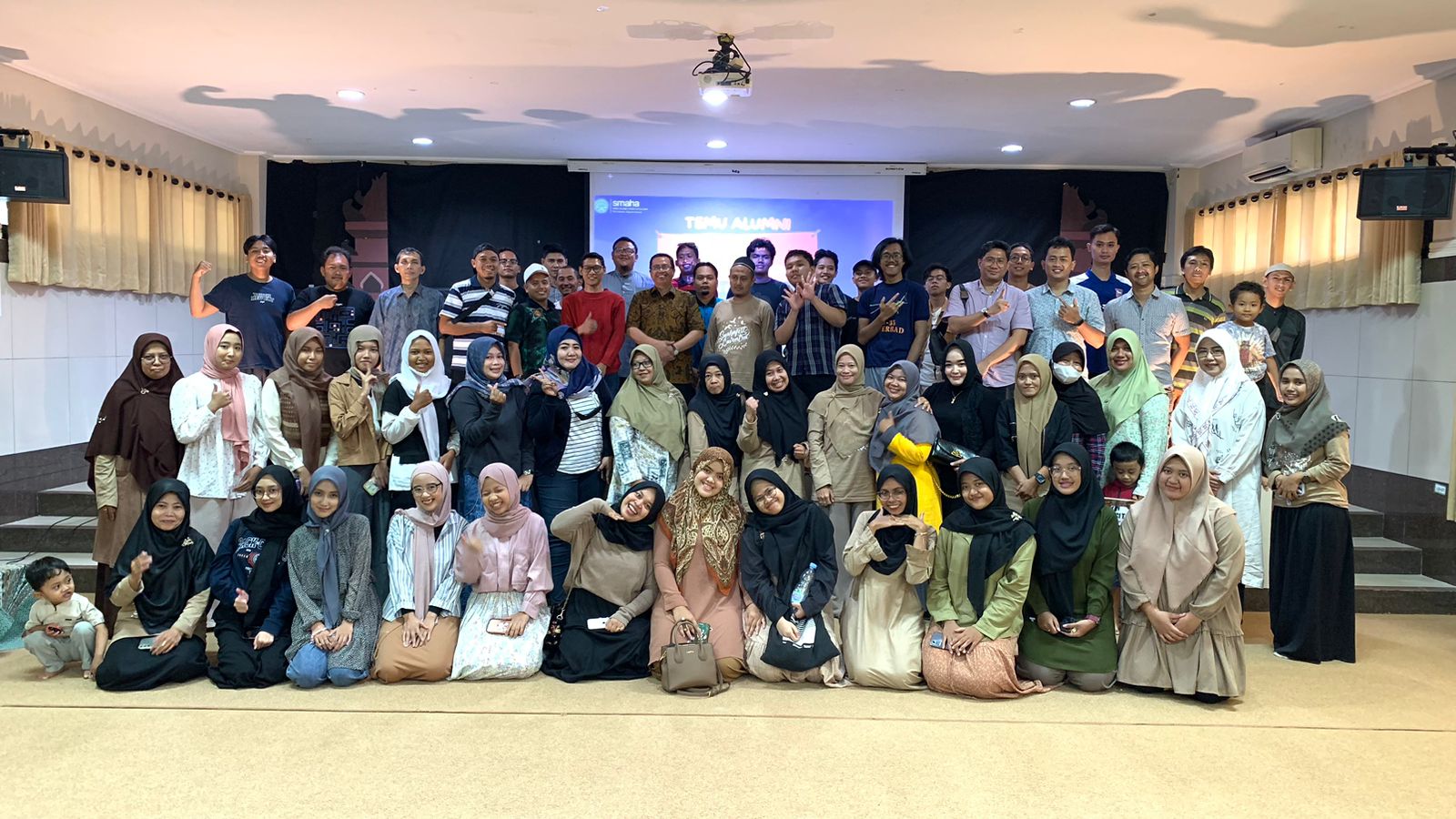 Obati Rasa Rindu Puluhan Tahun Tak Bertemu,  Alumni SMAHA Ikuti Temu Almuni   Angkatan 1-22