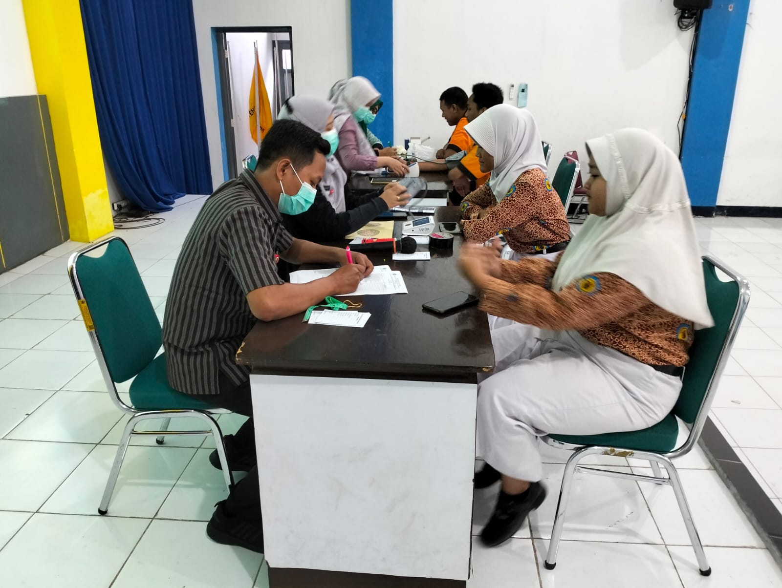 Pemeriksaan Kesehatan Berkala Bagi Siswa di SMKN 01 Semarang